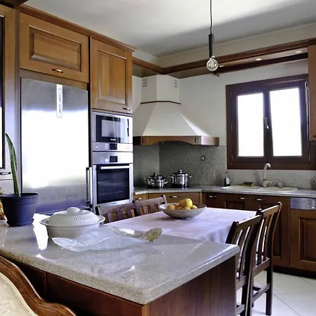 Stelianna Villa Engares